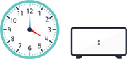 Hay un reloj con la manecilla de la hora apuntando al “4” y el minutero apuntando al “12”. Hay un reloj digital en blanco.